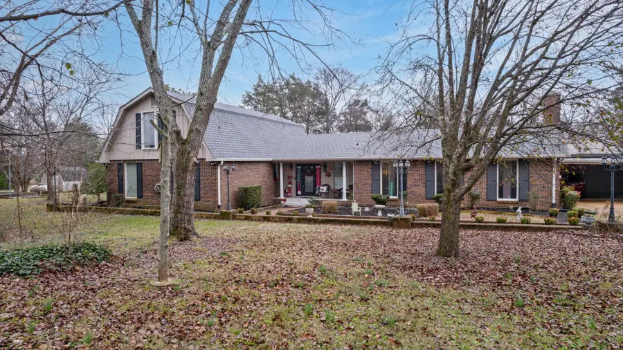 1305 Hill Lakes Ln, Lebanon, TN 37090 - Image #2