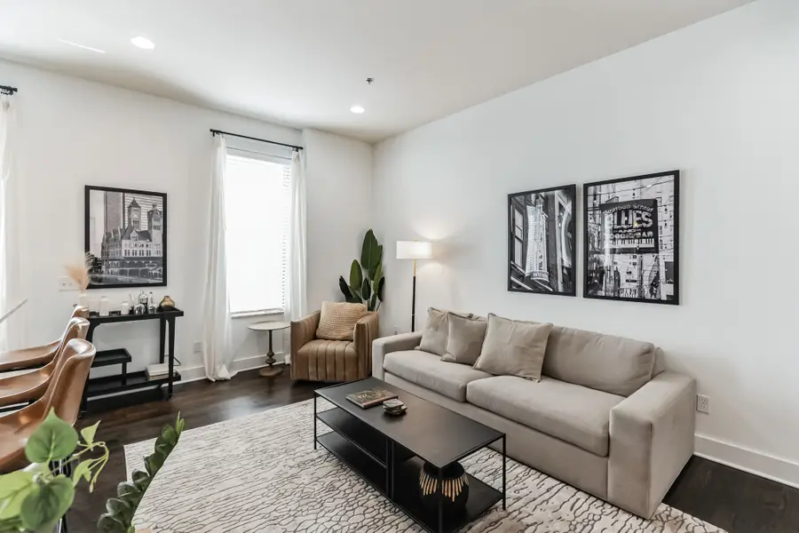 210 30th Ave N #414, Nashville, TN 37203 - Image #2