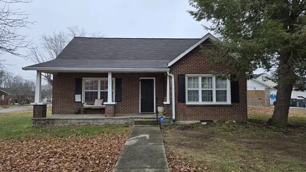 201 Walton Ave, Lafayette, TN 37083