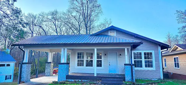 1322 Pennsylvania Avenue, Etowah, TN 37331