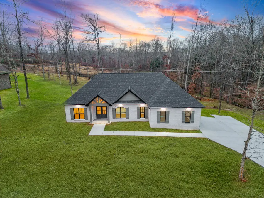 950 Palmyra Rd, Clarksville, TN 37040 - Image #3