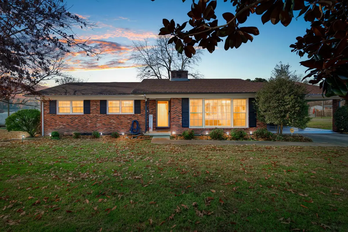 705 Dow Dr, Shelbyville, TN 37160 - Image #1