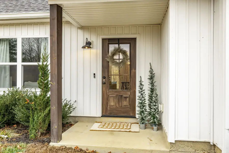 6883 Us Hwy 31 E, Westmoreland, TN 37186 - Image #3