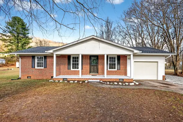 396 Jefferson Ave, Sparta, TN 38583