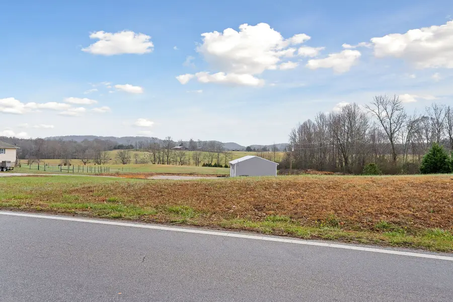 13813 Old Kentucky Road, Walling, TN 38587 - Image #3