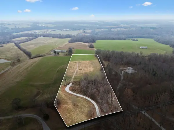 7107 New Chapel Rd, Springfield, TN 37172