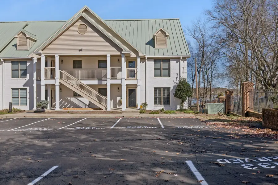 2133 Lakeshore Dr, Old Hickory, TN 37138 - Image #2