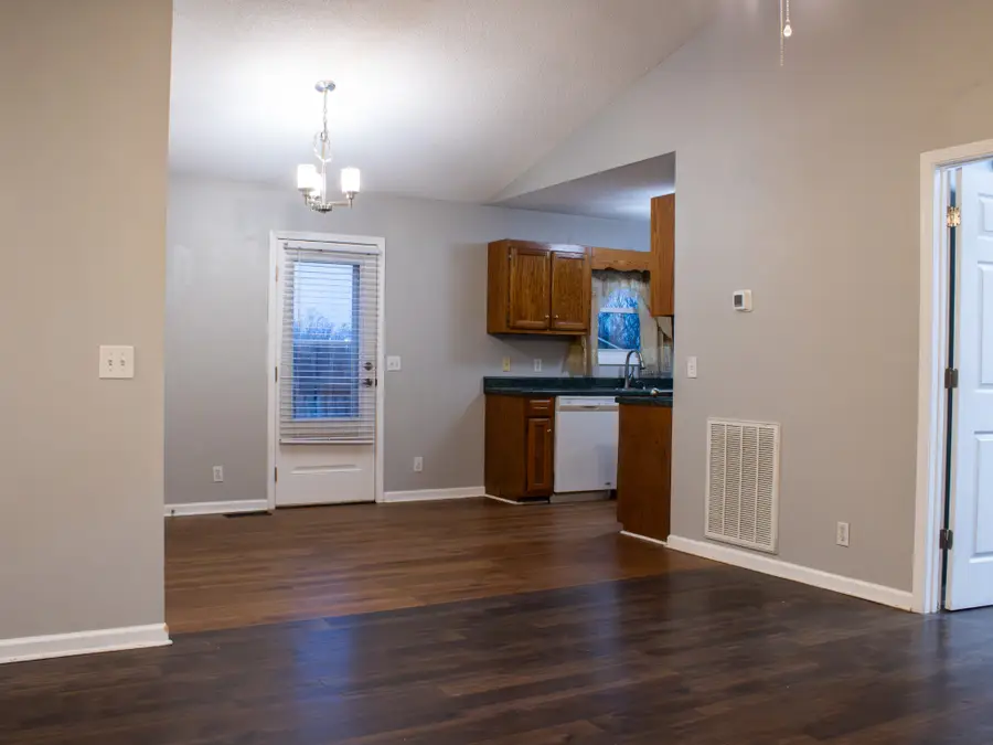 104 Jamie Ct, Shelbyville, TN 37160 - Image #2