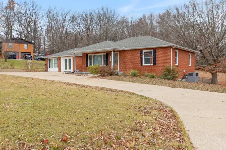 1118 N Charlotte Street, Dickson, TN 37055 - Image #3