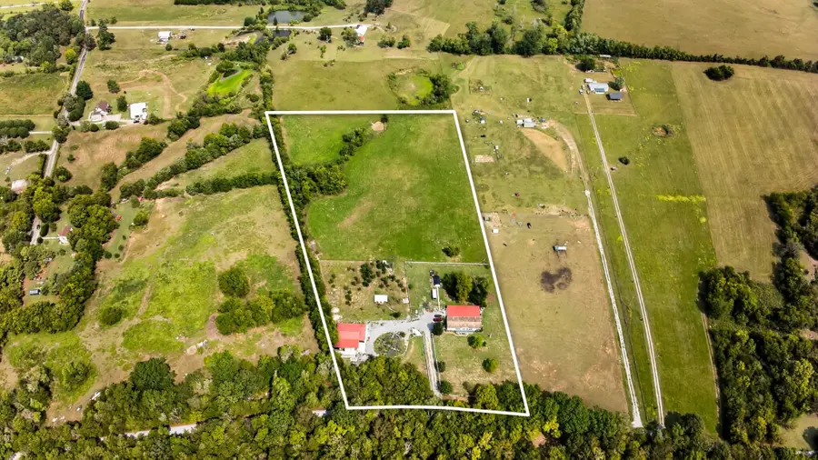 2600 Round Hill Rd, Lewisburg, TN 37091 - Image #3