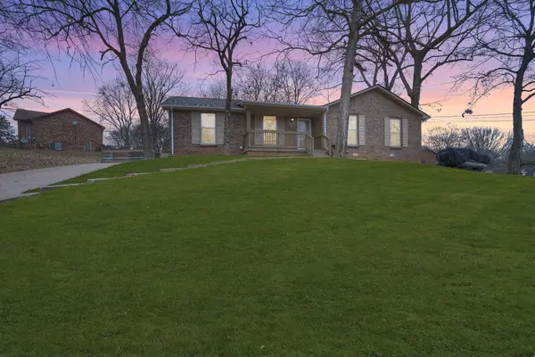 408 Warren Cir, Clarksville, TN 37040