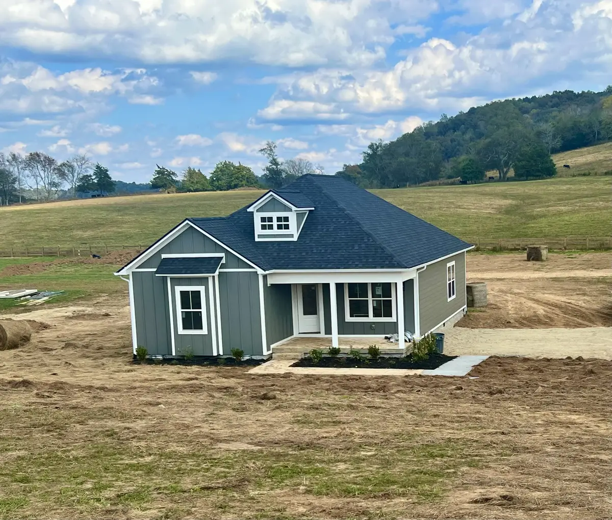 9720 Campbellsville Rd, Pulaski, TN 38478 - Image #1