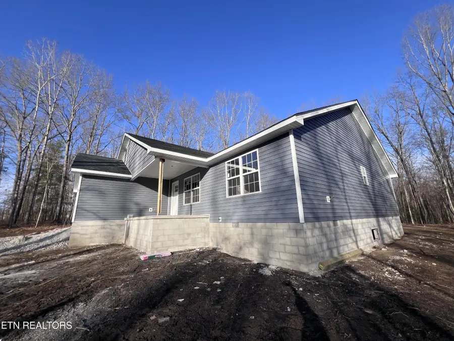 271 Georgee Rd, Jamestown, TN 38556 - #2