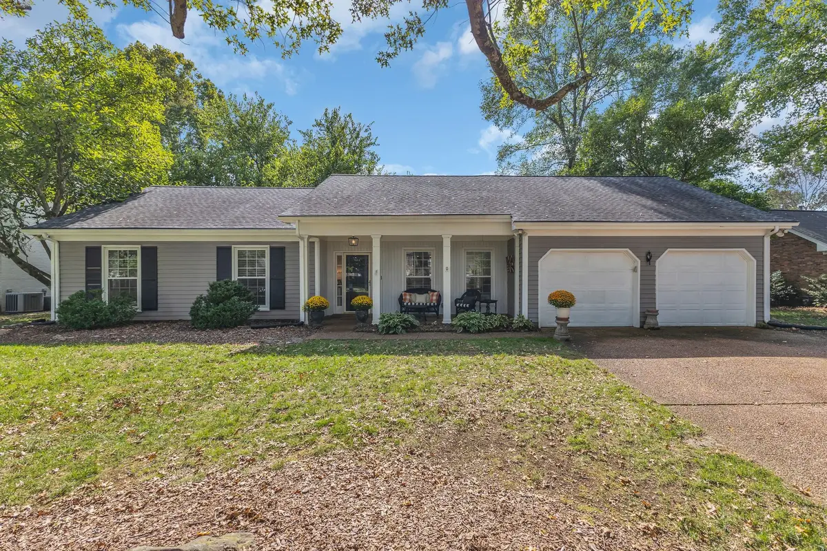 1019 Boxwood Dr, Franklin, TN 37069 - Image #1