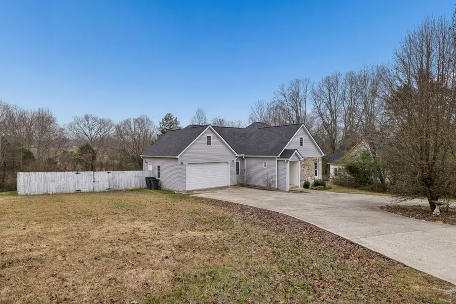 9042 Carolyn Way, Bon Aqua, TN 37025 - Image #2