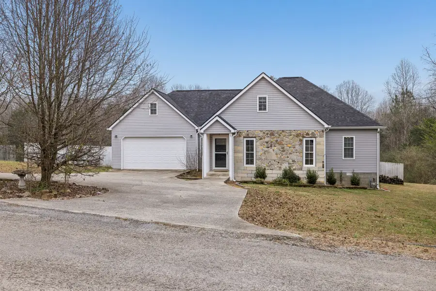9042 Carolyn Way, Bon Aqua, TN 37025 - Image #3