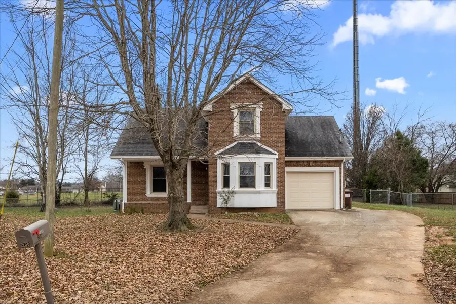 300 Windrush Dr, Clarksville, TN 37042 - Image #2