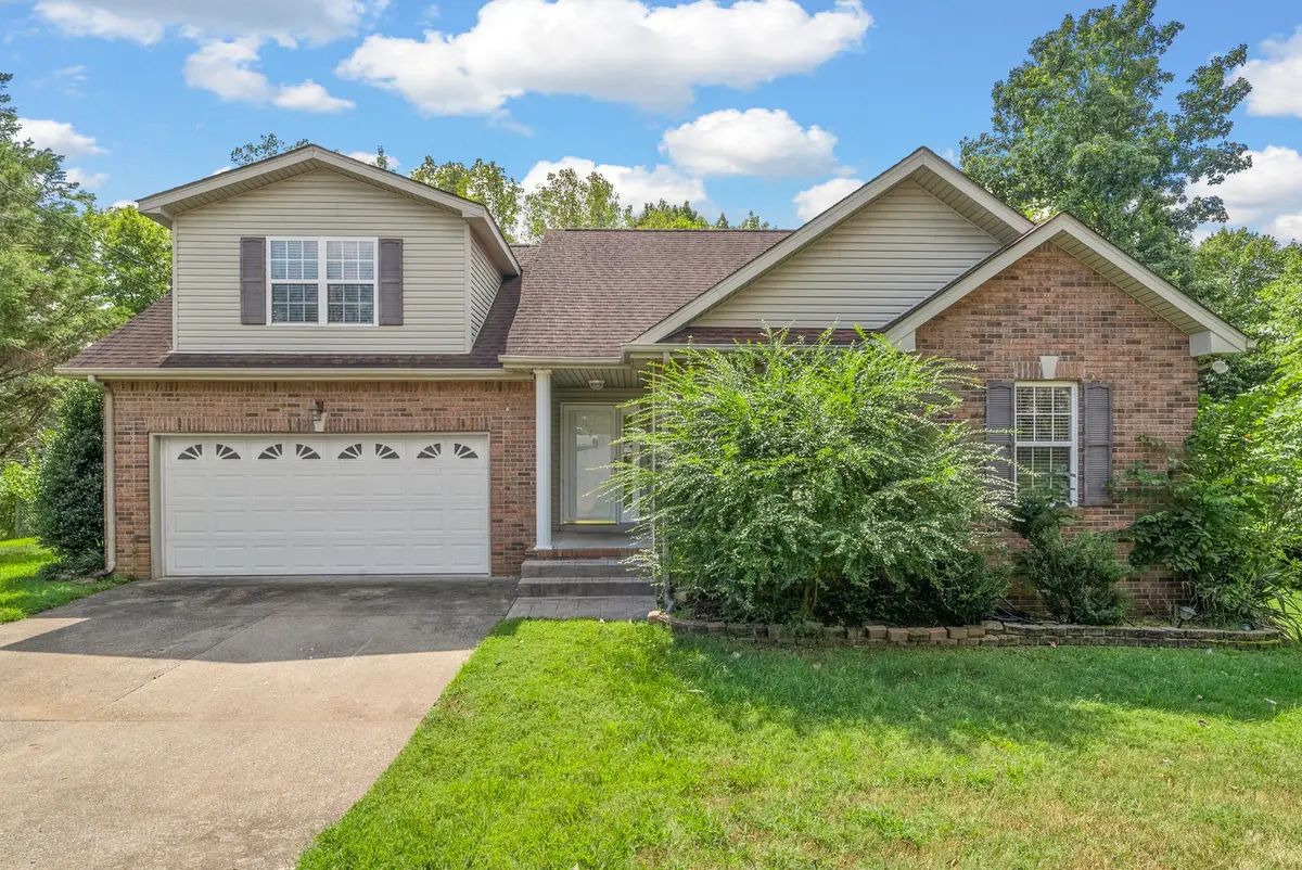 1871 Murfield Ct, Clarksville, TN 37040 - Image #1