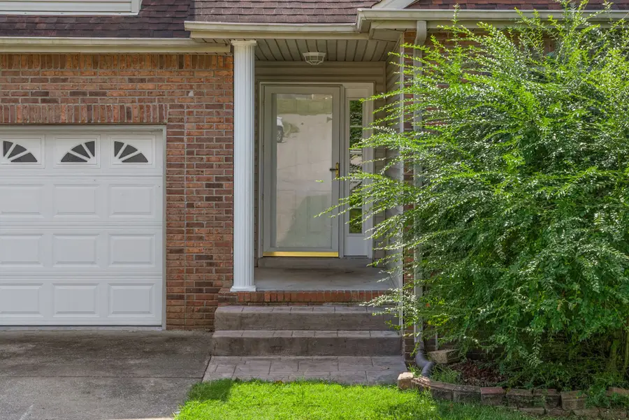 1871 Murfield Ct, Clarksville, TN 37040 - Image #3