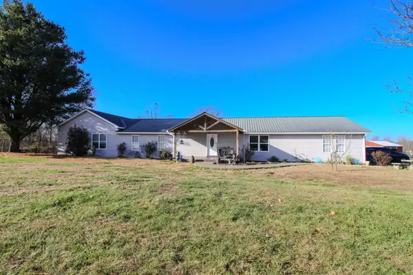 95 Fescue Ln, Lafayette, TN 37083