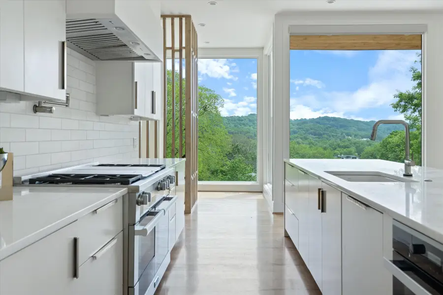 4505 Wayland Dr, Nashville, TN 37215 - Image #3