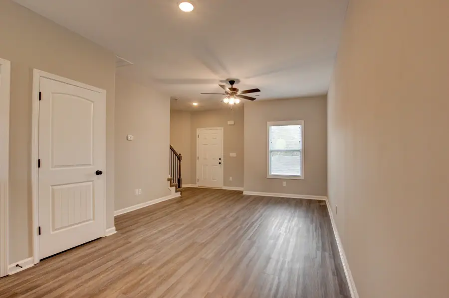 1115 Hillwood Dr #E3, Clarksville, TN 37040 - Image #3