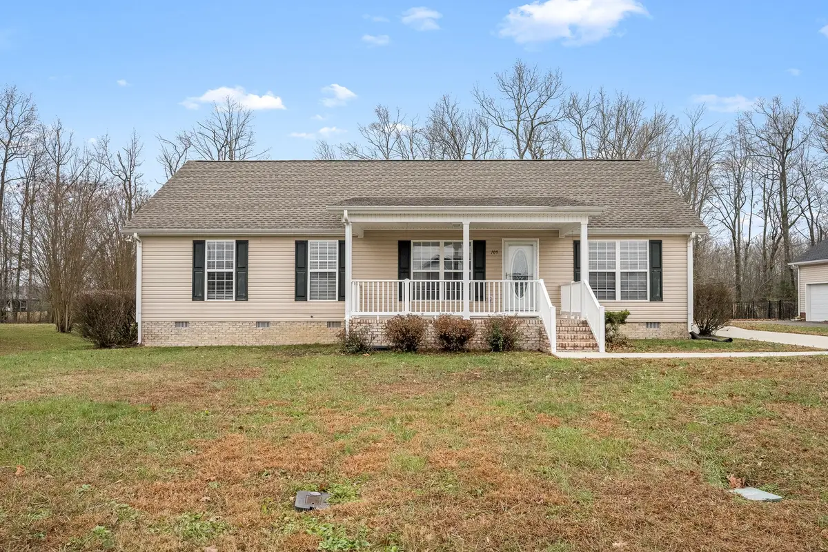 109 Williamsburg Blvd, Tullahoma, TN 37388 - Image #1