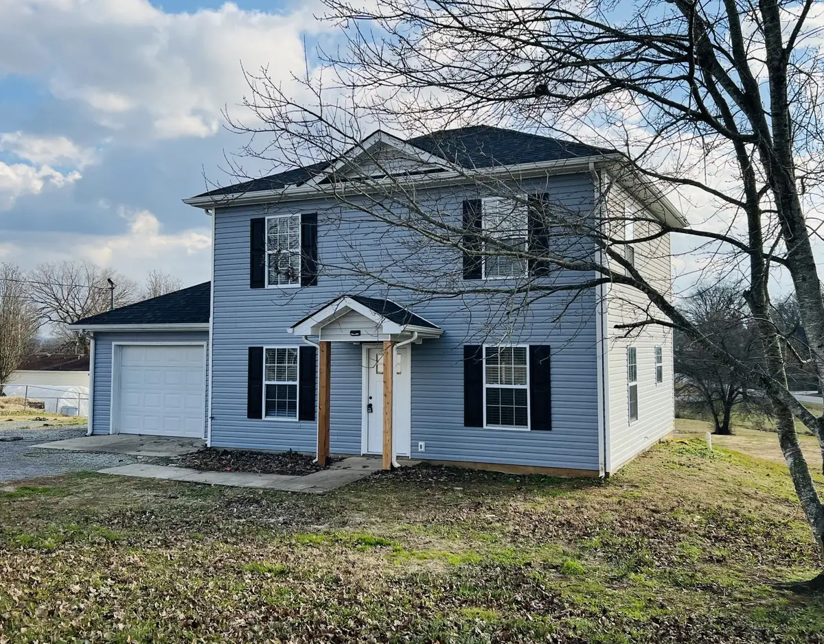 313 Cottonwood Dr, Shelbyville, TN 37160 - Image #1