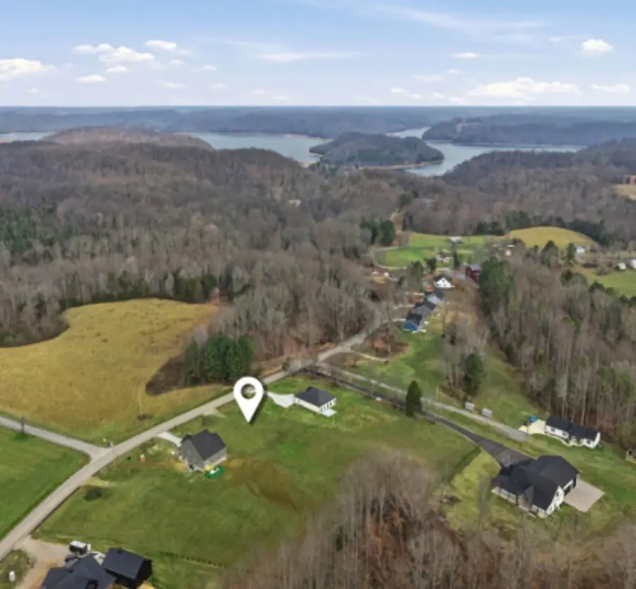 4104 Riley Creek Rd, Normandy, TN 37360 - Image #2