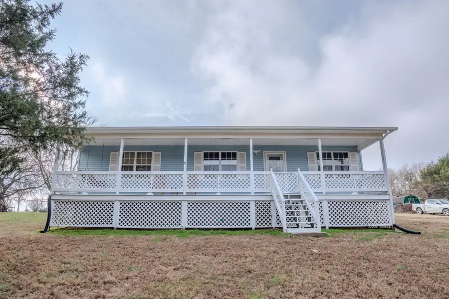 52 Lindsey Rd, Loretto, TN 38469 - Image #2