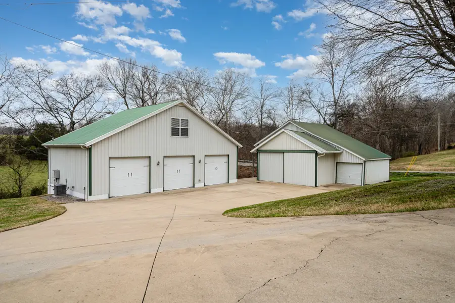 5827 Highway 76 E, Springfield, TN 37172 - Image #2