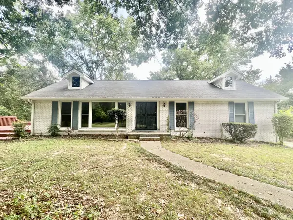 5090 Blue Hole Rd, Antioch, TN 37013