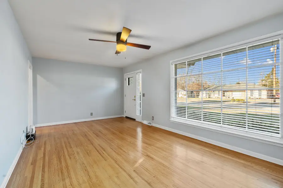 7483 Stacy Dr, Nashville, TN 37221 - Image #2