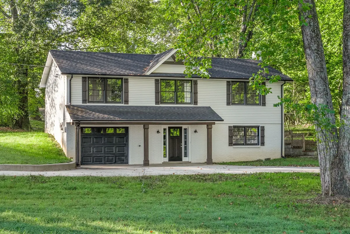 556 Briarwood Ct, Clarksville, TN 37040 - Image #1