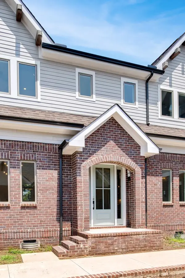 1711 5th Ave N, Nashville, TN 37208