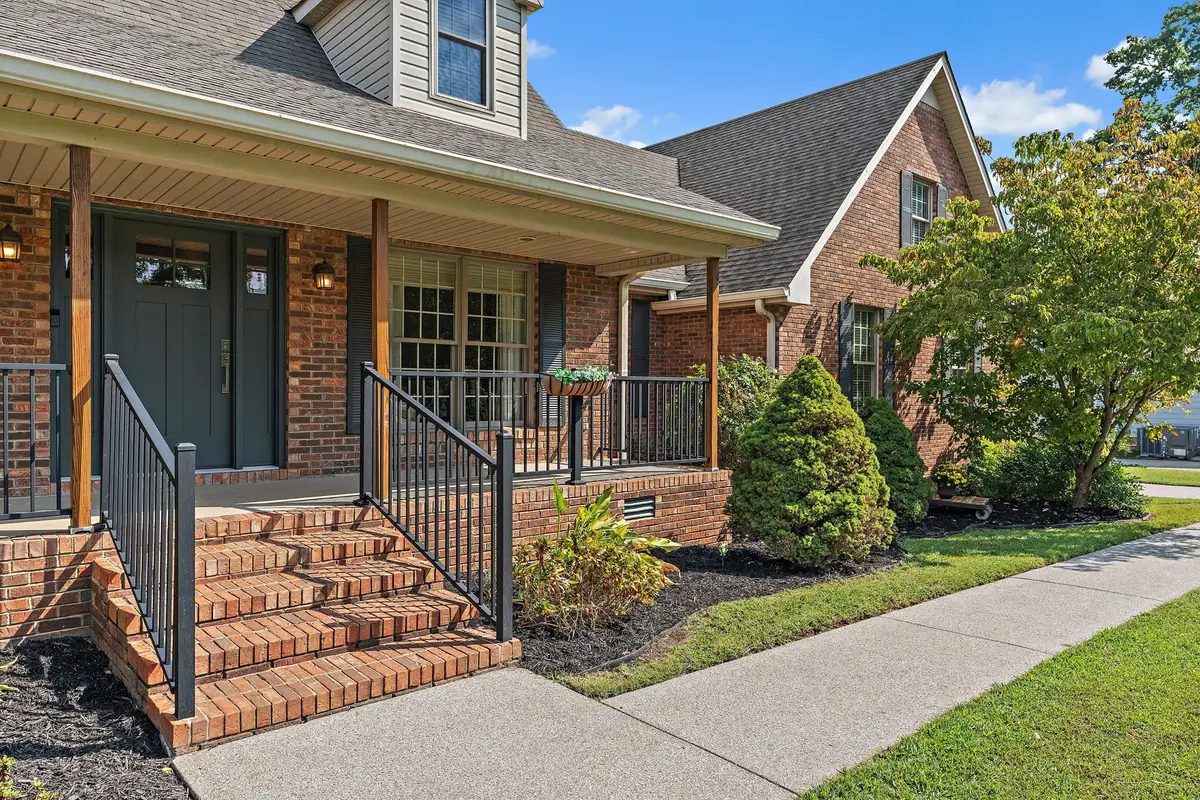 404 Southwinds Dr, Hermitage, TN 37076 - #1