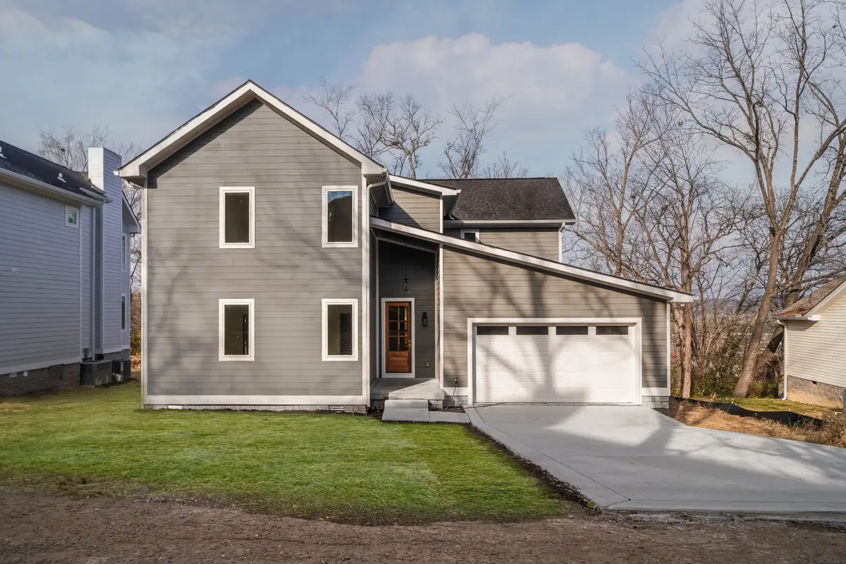 2403 Stivers St, Nashville, TN 37218 - Image #1