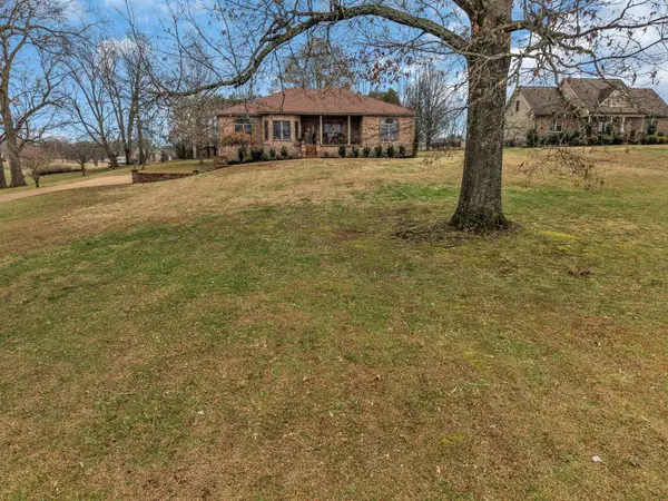 769 Cedar Grove Rd, Lebanon, TN 37087