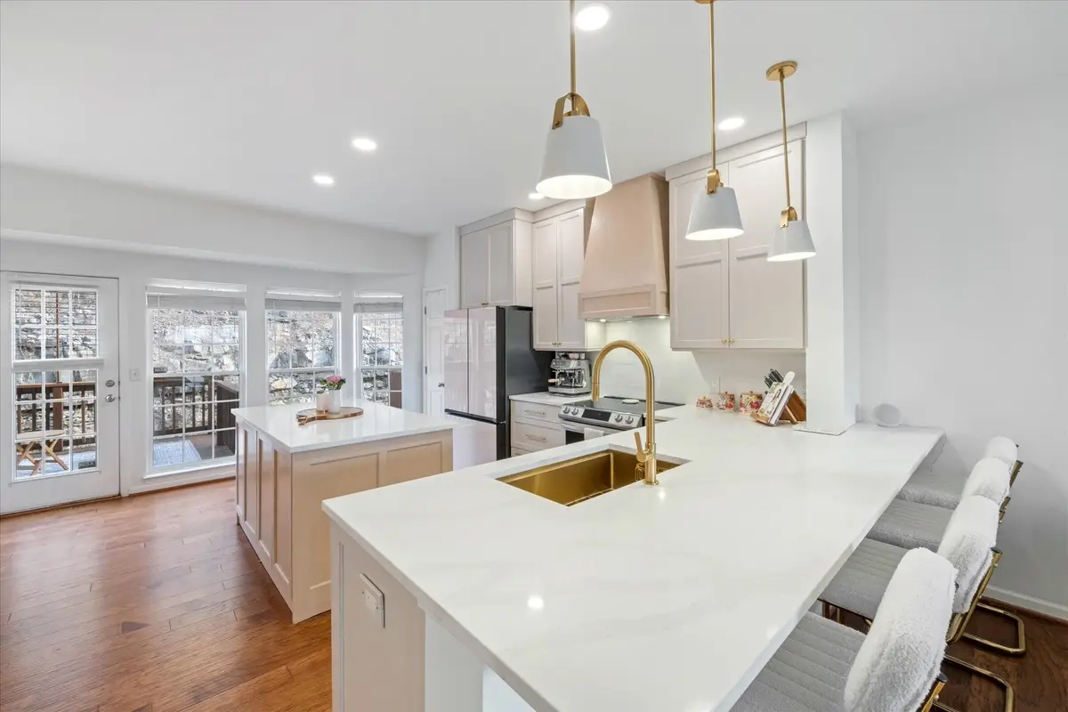 7277 Charlotte Pike #261, Nashville, TN 37209 - Image #1