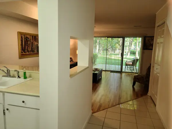 43 Wilshire Heights Dr, Crossville, TN 38558