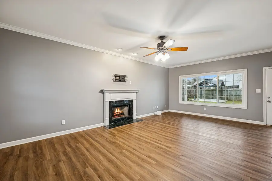 1215 Chapmans Retreat Dr, Spring Hill, TN 37174 - Image #2