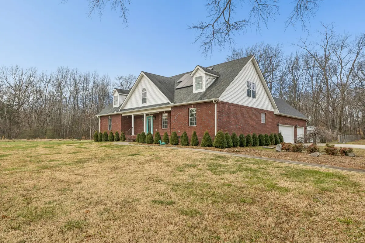 5453 Hillsboro Viola Rd, Manchester, TN 37355 - Image #1