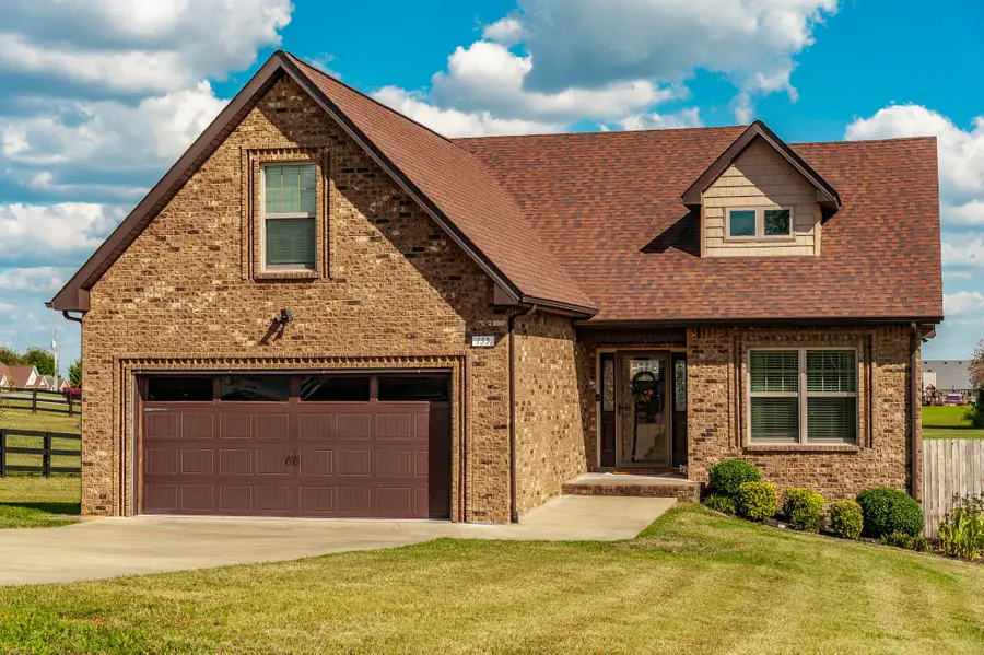 135 Irish Oaks Dr, Portland, TN 37148 - Image #2