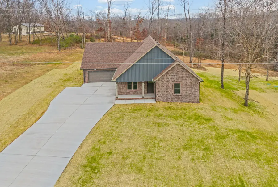 940 Palmyra Rd, Clarksville, TN 37040 - Image #2