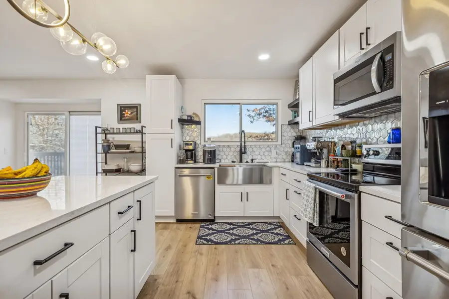 6955 Highland Park Dr, Nashville, TN 37205 - Image #2