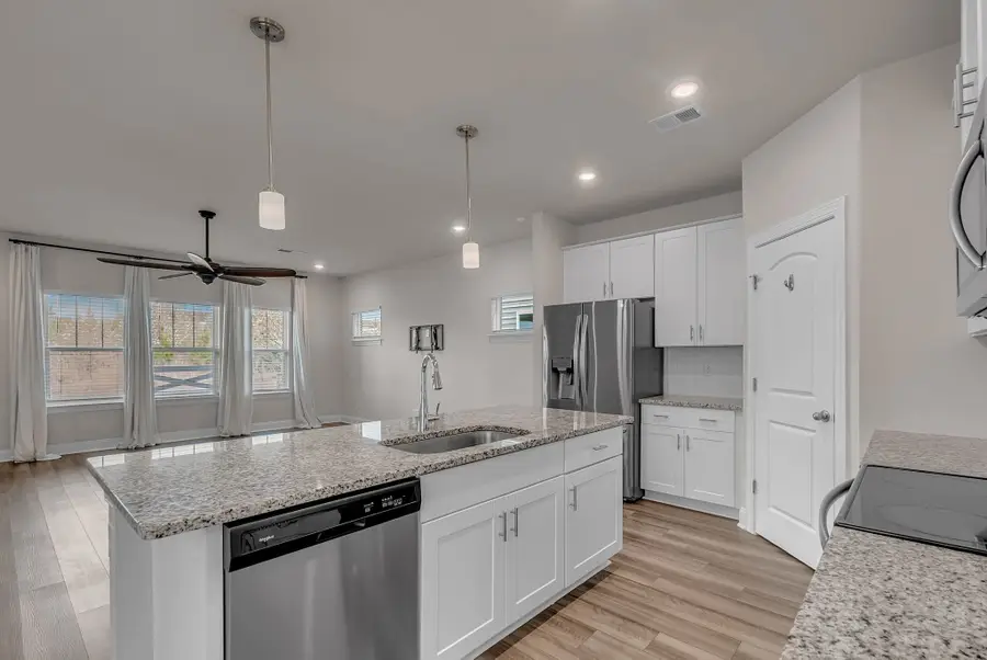 704 Taylor Bend Rd, Columbia, TN 38401 - #2