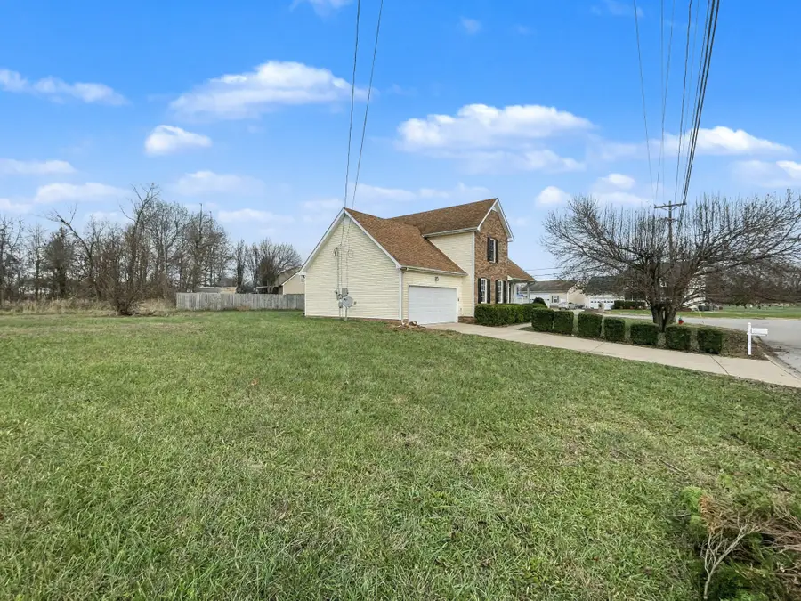 1142 Lamont Ct, Clarksville, TN 37042 - Image #3