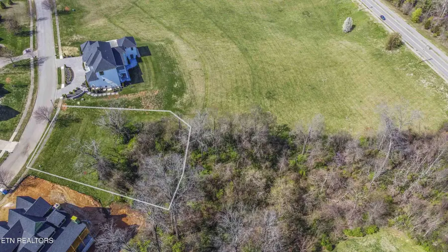 638 Barnsley Rd, Knoxville, TN 37934 - Image #2