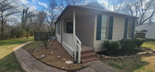 715 Sherwood Avenue, Athens, TN 37303