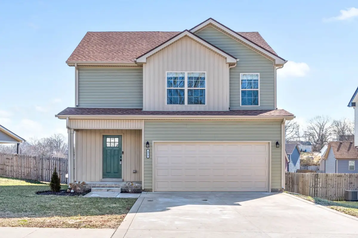 473 Woodtrace Dr, Clarksville, TN 37042 - Image #1